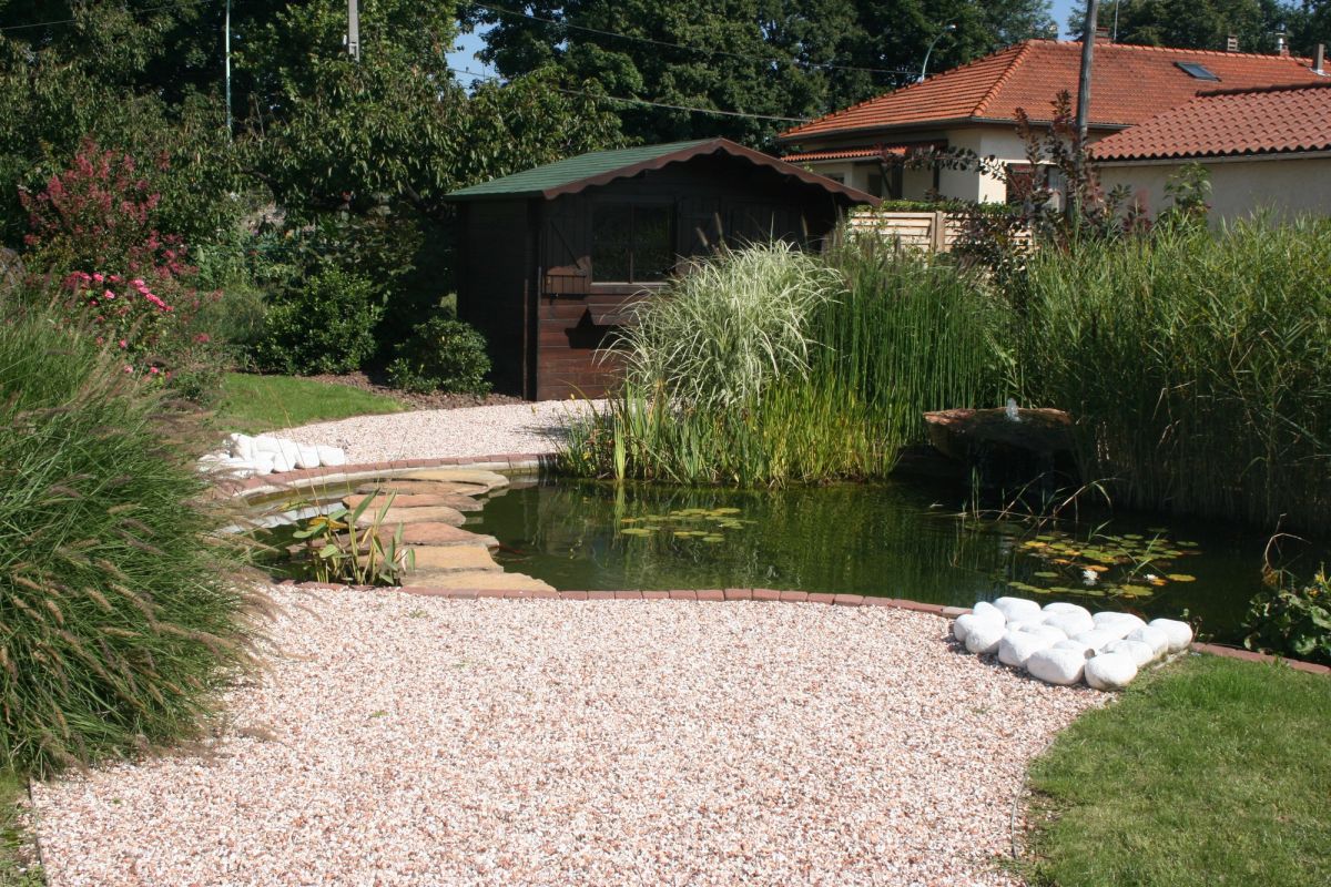Création jardin traditionnel avec bassin aquatique rhône 69
